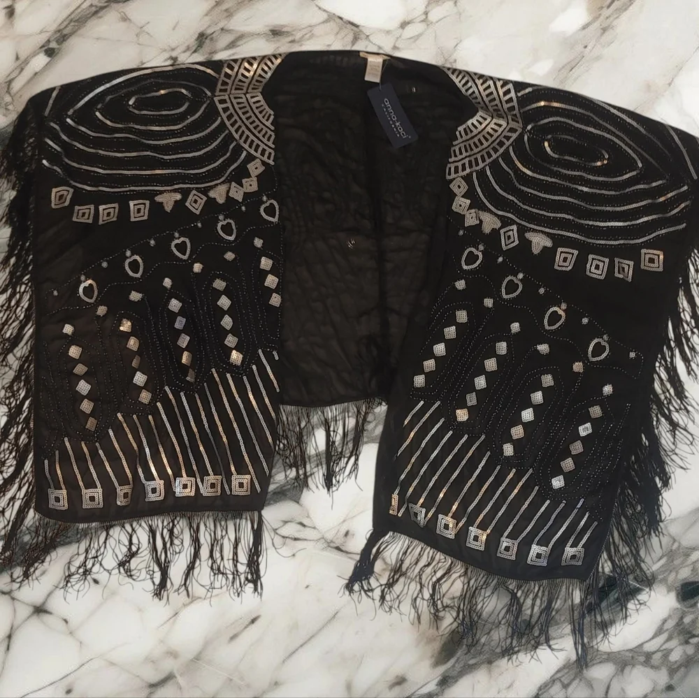 NEW Anna-kaci Shawl Wrap Cape Black With Silver Sequins One Size